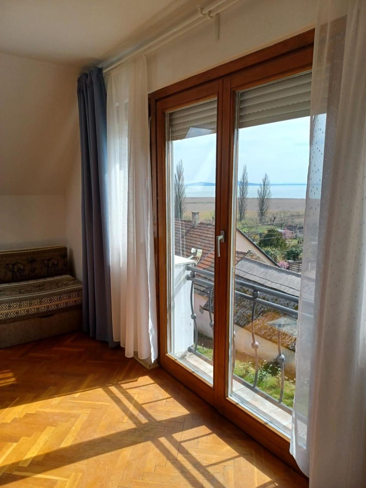 Szigligeti Panorama Apartmanhaz Εξωτερικό φωτογραφία