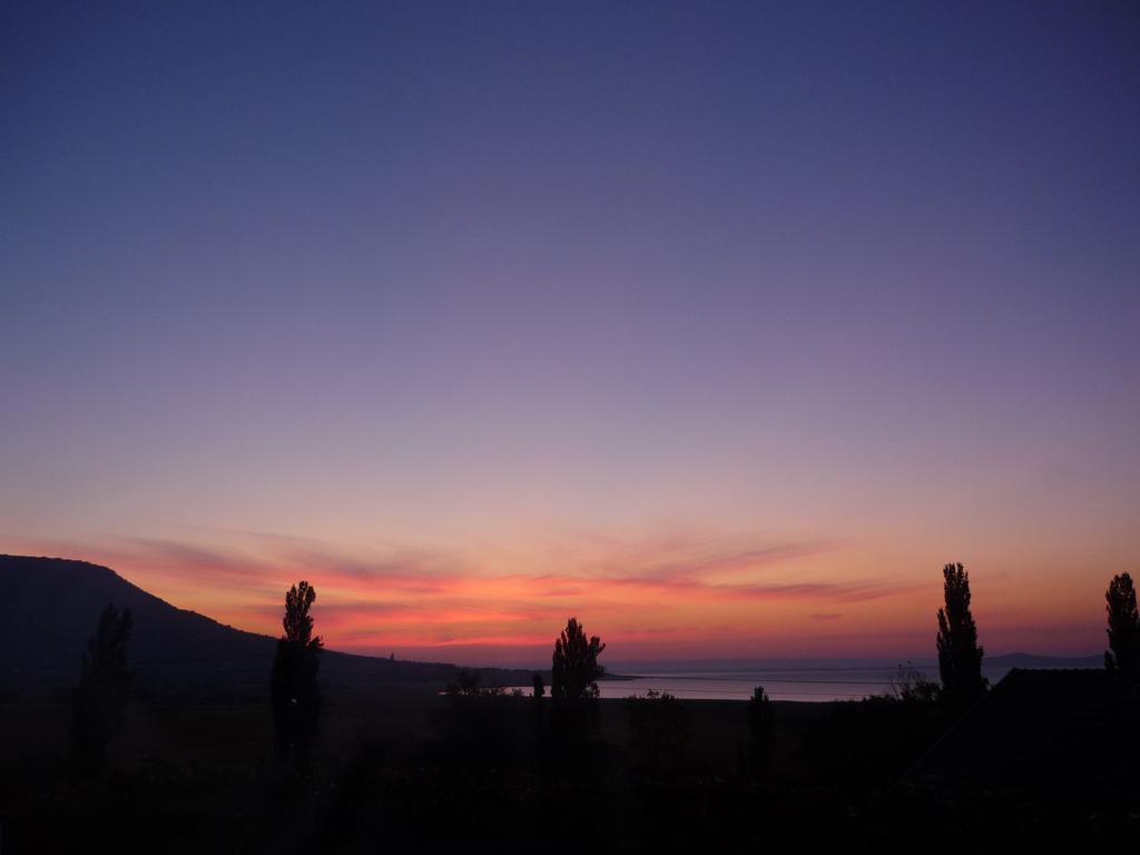 Szigligeti Panorama Apartmanhaz Εξωτερικό φωτογραφία