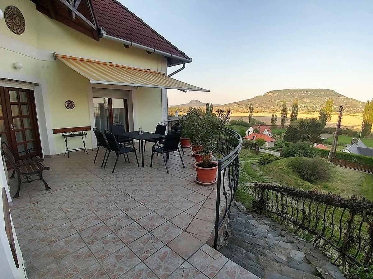 Szigligeti Panorama Apartmanhaz Εξωτερικό φωτογραφία